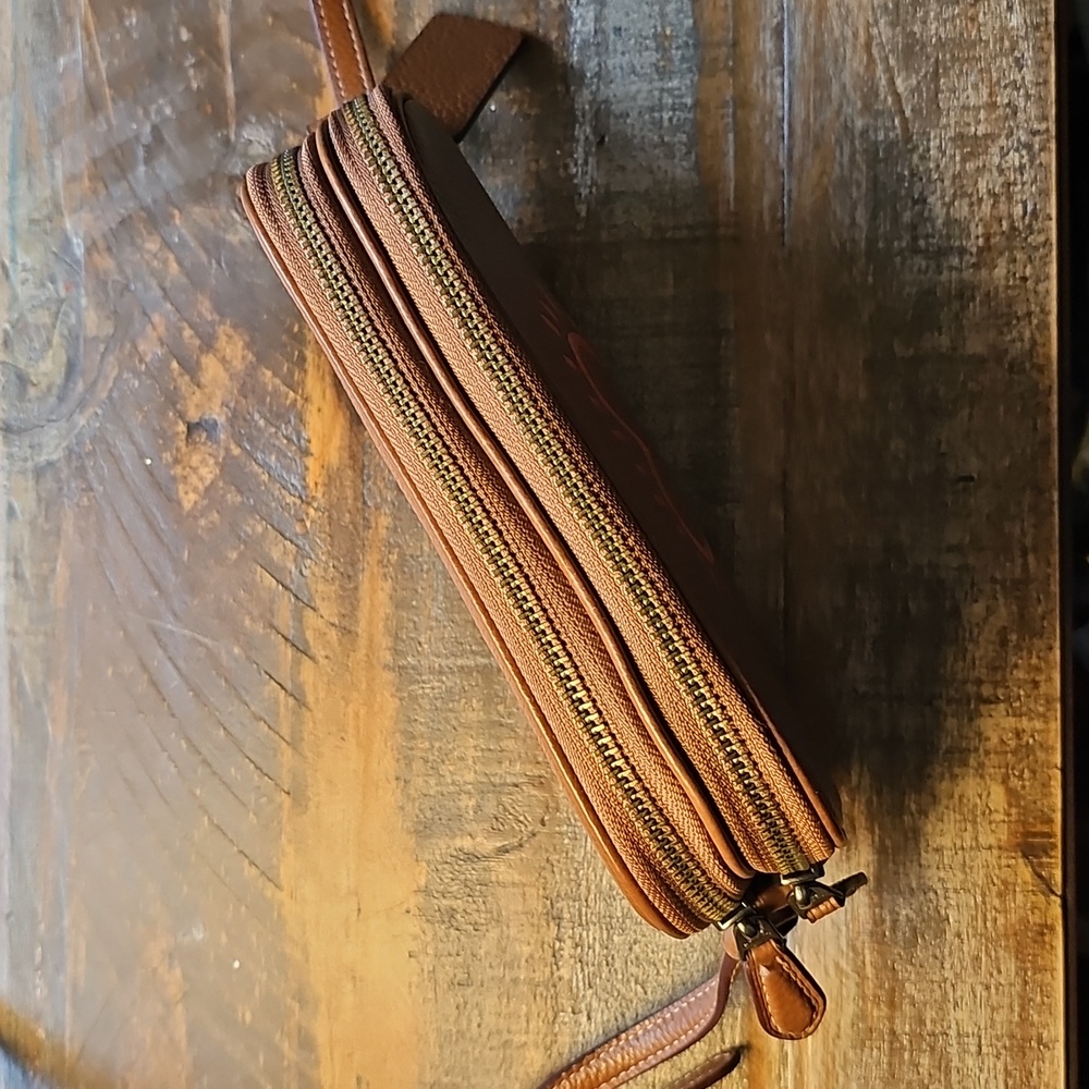 Coach X Keith Haring LOVE Collaboration Graffiti Heart Crossbody - Picture 5 of 15